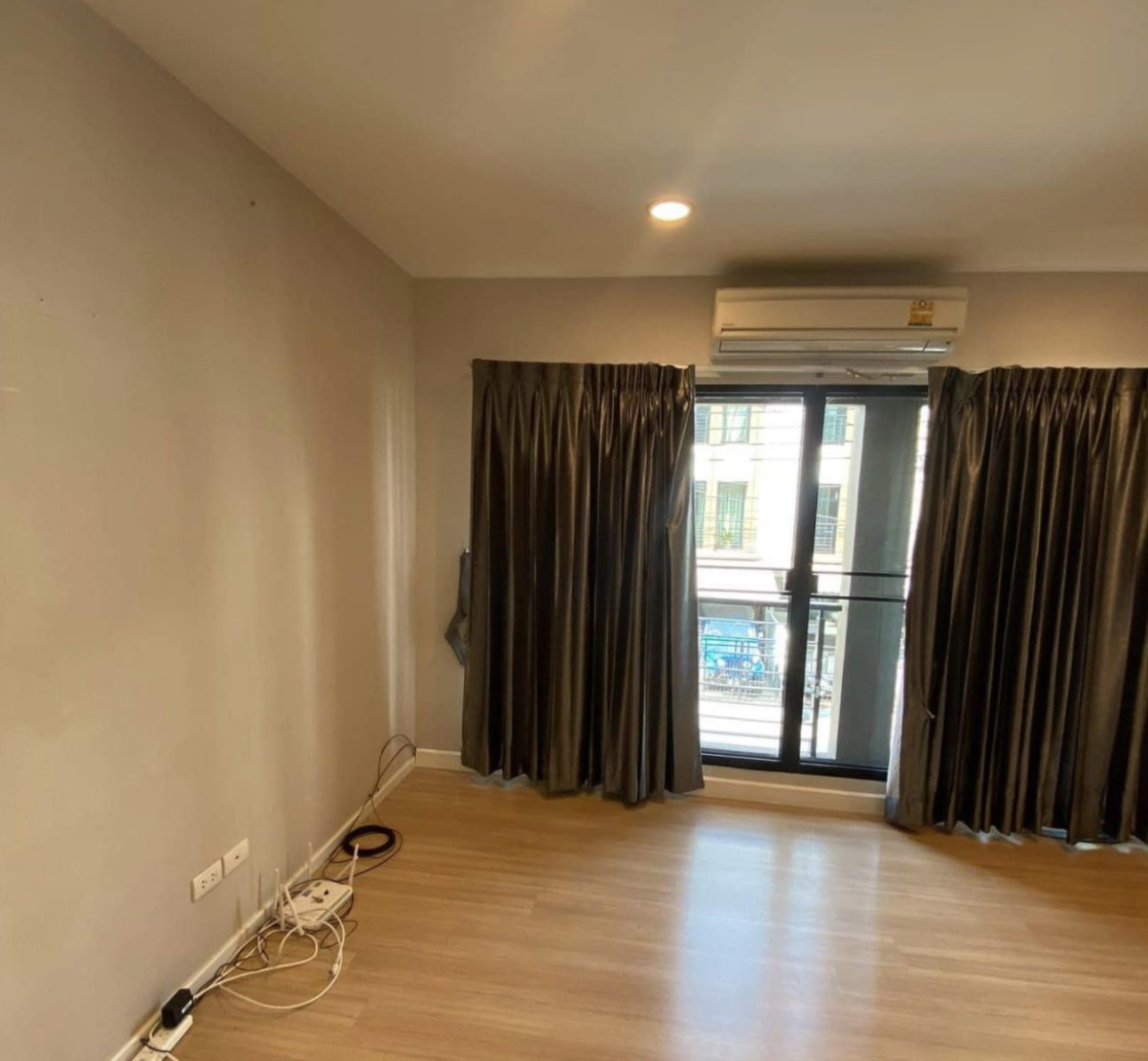 ขายทาวน์โฮมท่าพระ ตลาดพลู วุฒากาศ : ขายทาวน์เฮ้าส์/ทาวน์โฮม  บ้านกลางเมือง กัลปพฤกษ์ บางหว้า เขต ภาษีเจริญ กรุงเทพ  CX-139878