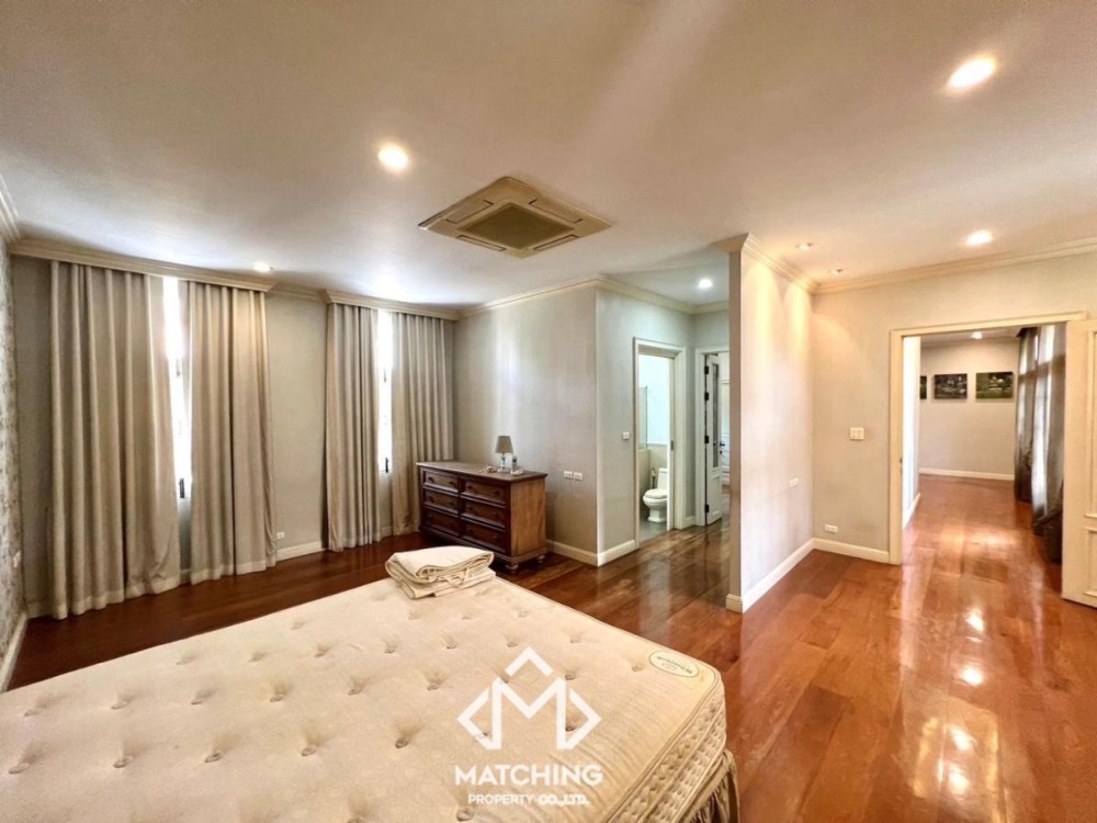 For SaleHouseBang Sue, Wong Sawang, Tao Pun : 2-storey single house, self-built, English style, near MRT Tiwanon Intersection, walking distance only 500 m.