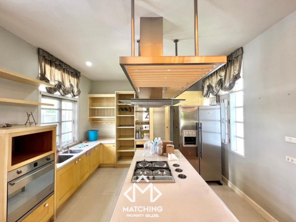 For SaleHouseBang Sue, Wong Sawang, Tao Pun : 2-storey single house, self-built, English style, near MRT Tiwanon Intersection, walking distance only 500 m.