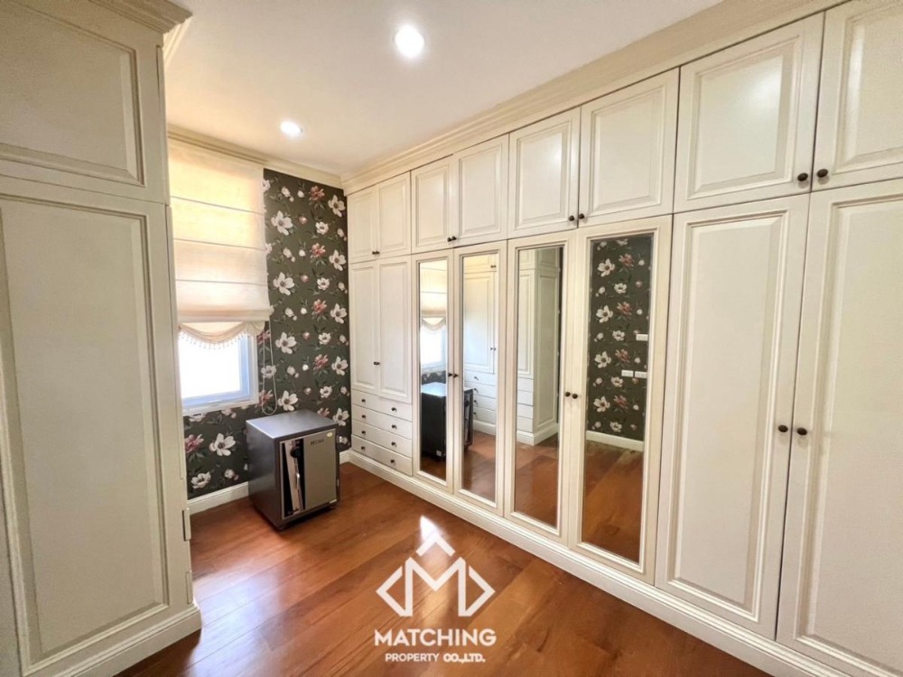 For SaleHouseBang Sue, Wong Sawang, Tao Pun : 2-storey single house, self-built, English style, near MRT Tiwanon Intersection, walking distance only 500 m.