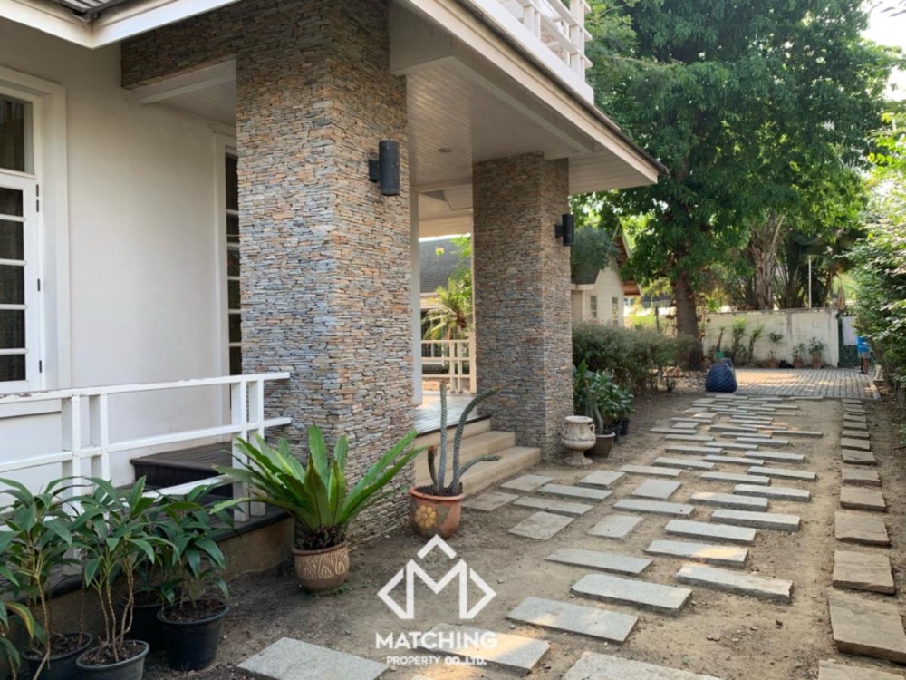 For SaleHouseBang Sue, Wong Sawang, Tao Pun : 2-storey single house, self-built, English style, near MRT Tiwanon Intersection, walking distance only 500 m.