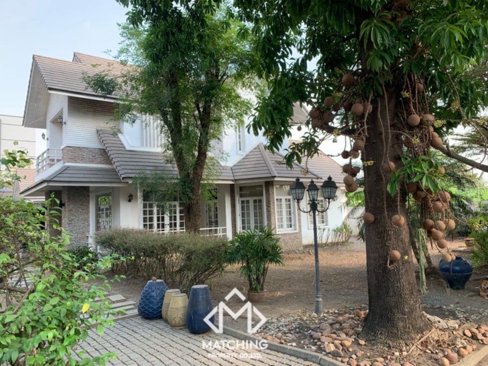 For SaleHouseBang Sue, Wong Sawang, Tao Pun : 2-storey single house, self-built, English style, near MRT Tiwanon Intersection, walking distance only 500 m.