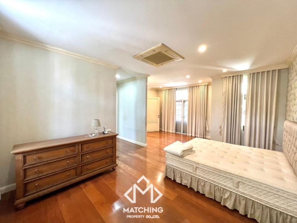 For SaleHouseBang Sue, Wong Sawang, Tao Pun : 2-storey single house, self-built, English style, near MRT Tiwanon Intersection, walking distance only 500 m.