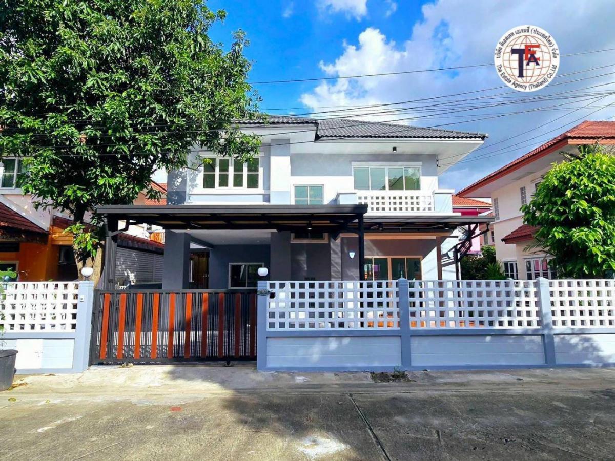 ขายบ้านนวมินทร์ รามอินทรา : ขายบ้านเดี่ยว 2 ชั้น หมู่บ้านเดอะสวีทการ์เด้นวิลล์2 ซอยหนองระแหนง 3 สามวาตะวันตก คลองสามวา หทัยราษฎร์ เลียบด่วนจตุโชติ กาญจนาภิเษก ปัญญาอินทรา ตลาดมารวย ตลาดหทัยมิตร ซาฟารีเวิลด์ แฟชั่นไอส์แลนด์ รร.ขุมทอง รร.สาธิตพัฒนารพ.สายไหม