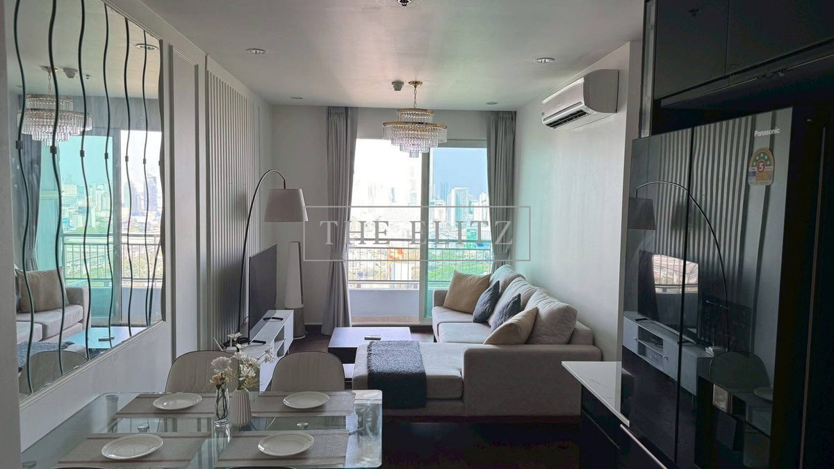 For SaleCondoRama9, Petchburi, RCA : 💥 The owner wants to sell urgently!! (Foreign Quota) Circle Condominium, very expensive price 💯 There is a shuttle service to BTS-MRT, 75% parking space, never full 🚄