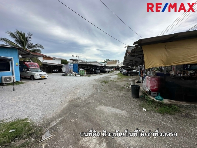 ขายที่ดินพัทยา บางแสน ชลบุรี สัตหีบ : ขายที่ดินติดถนนสุขุมวิท มุมซอยบางทราย 20 เมืองชลบุรี 375 ตารางวา ราคา 60,000 บาท/ตารางวา