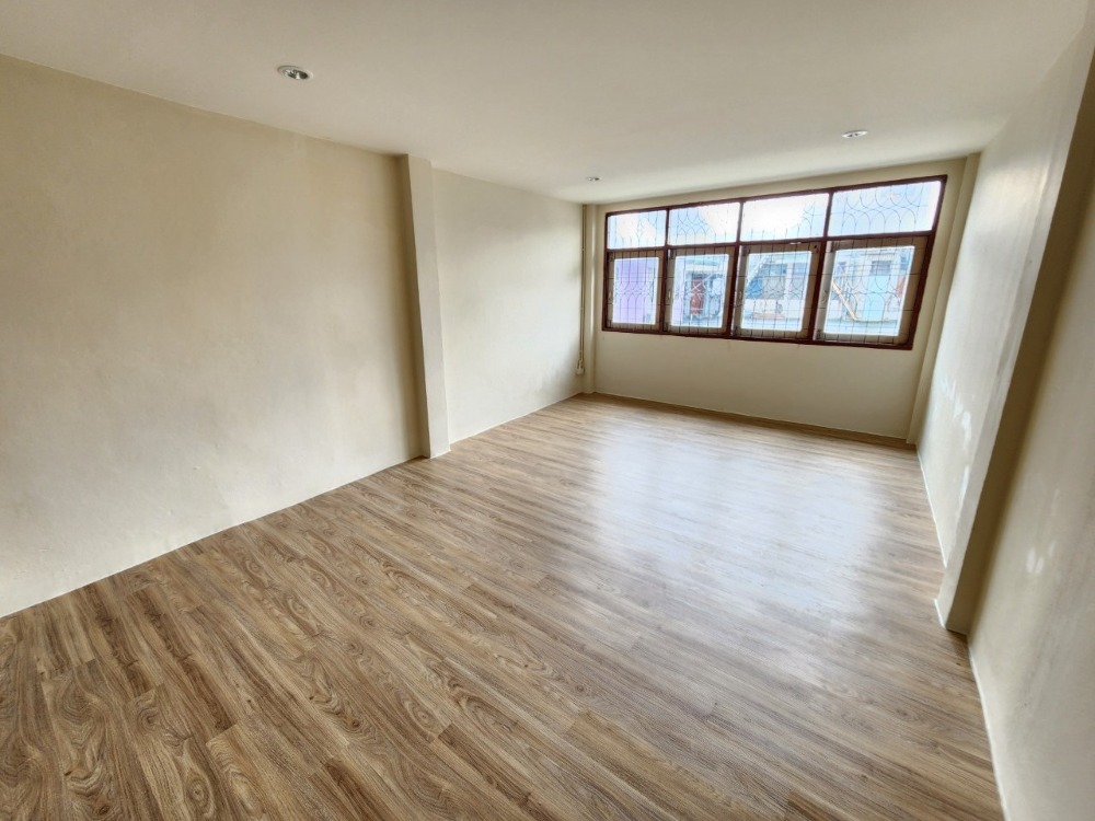 For SaleShop HousePinklao, Charansanitwong : For Sale! : Commecial Buliding 3 storey, 2 unit shophouse, Charansanitwong 25, 3 bedrooms, 3 bathrooms, usable area 330 sqm.