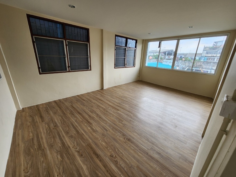 For SaleShop HousePinklao, Charansanitwong : For Sale! : Commecial Buliding 3 storey, 2 unit shophouse, Charansanitwong 25, 3 bedrooms, 3 bathrooms, usable area 330 sqm.