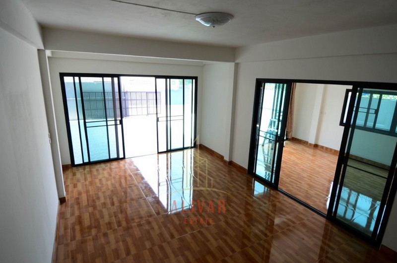 ให้เช่าบ้านโชคชัย4 ลาดพร้าว71 : RH080324 ให้เช่าบ้านเดี่ยว 2ชั้น 3ห้องนอน ย่าน ลาดพร้าว-โชคชัยสี่