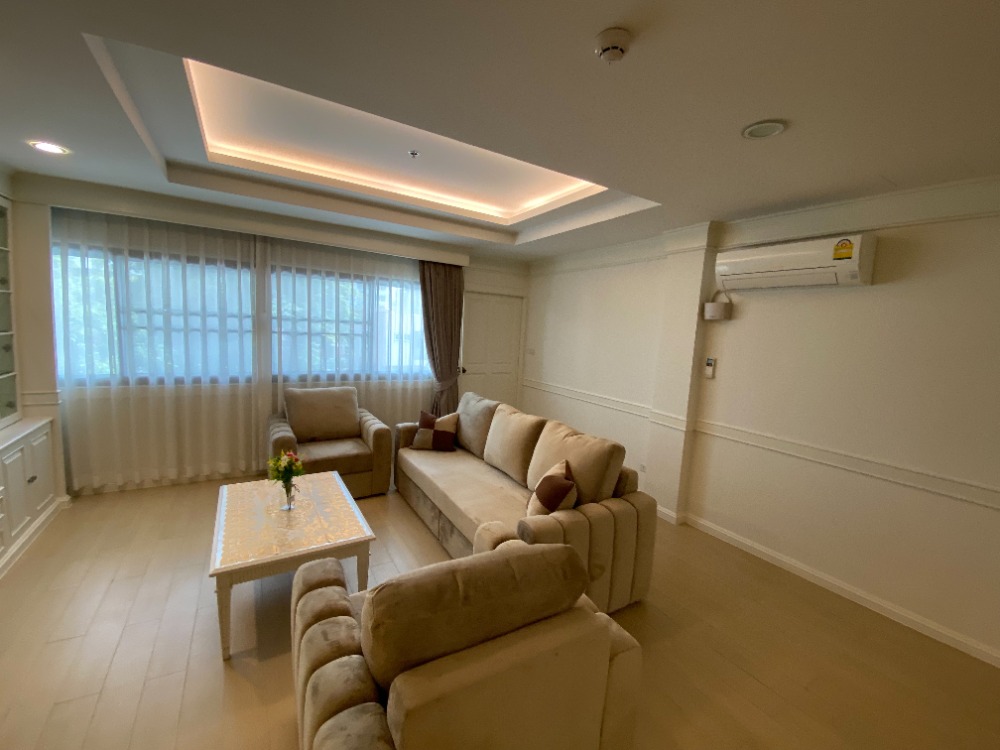 ให้เช่าคอนโดสุขุมวิท อโศก ทองหล่อ : อพาร์ทเม้นรีโนเวทใหม่ 3 ห้องนอน ขนาดใหญ่ เดินถึง BTS พร้อมพงษ์ ** NO CO-AGENT ** 