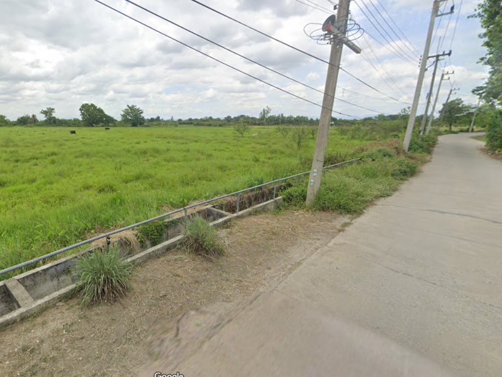For SaleLandChiang Mai : Urgent sale of land, good location, on 2 sides of the road, area 15-1-77 square wah, Hang Dong District, Chiang Mai Province
