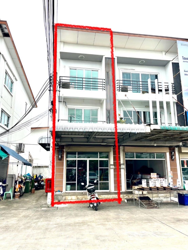 ขายอาคารพาณิชย์บางแค เพชรเกษม : อาคารพาณิชย์ 3 ชั้น ห้องมุม โครงการ The Miracle Plus โครงการ 1 เพชรเกษม 63 พื้นที่ 16 ตารางวา แขวงหลักสอง เขตบางแค กรุงเทพมหานคร