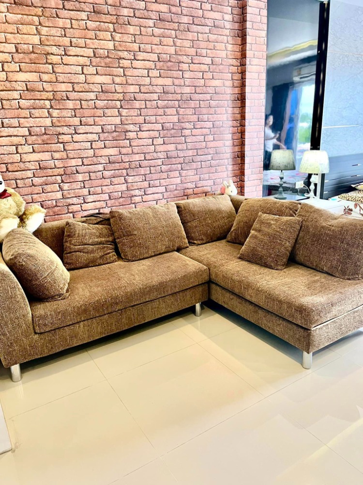 For SaleShop HouseBang kae, Phetkasem : 3-storey commercial building, corner room, The Miracle Plus project, Phetkasem 63, area 16 square wah, Lak Song Subdistrict, Bang Khae District, Bangkok