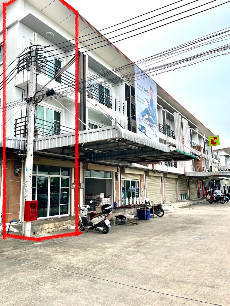 For SaleShop HouseBang kae, Phetkasem : 3-storey commercial building, corner room, The Miracle Plus project, Phetkasem 63, area 16 square wah, Lak Song Subdistrict, Bang Khae District, Bangkok