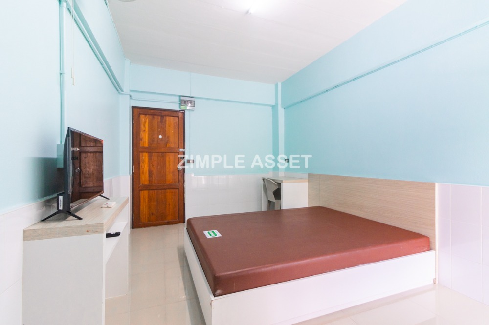 ให้เช่านวมินทร์ รามอินทรา : Line: @zimple_asset อพาร์ทเมนท์ย่านรามอินทรา ใกล้แฟชั่นไอส์แลนด์ ห้องตกแต่งพร้อมเฟอร์นิเจอร์ สามารถเข้าอยู่ได้เลย บรรยากาศเงียบสงบ ราคาไม่แพง มีที่จอดรถ ไม่ไกลจากBTSคู้บอน รับทั้งห้องพักรายวันและรายเดือน