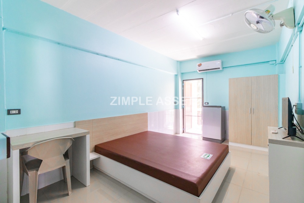 ให้เช่านวมินทร์ รามอินทรา : Line: @zimple_asset อพาร์ทเมนท์ย่านรามอินทรา ใกล้แฟชั่นไอส์แลนด์ ห้องตกแต่งพร้อมเฟอร์นิเจอร์ สามารถเข้าอยู่ได้เลย บรรยากาศเงียบสงบ ราคาไม่แพง มีที่จอดรถ ไม่ไกลจากBTSคู้บอน รับทั้งห้องพักรายวันและรายเดือน