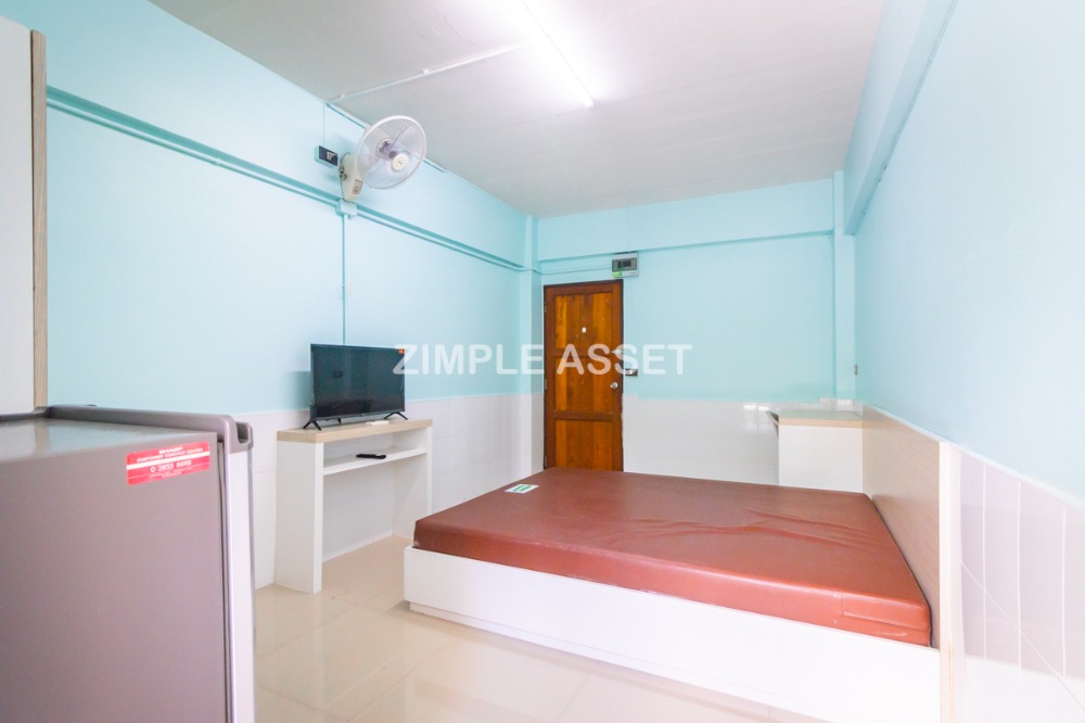 ให้เช่านวมินทร์ รามอินทรา : Line: @zimple_asset อพาร์ทเมนท์ย่านรามอินทรา ใกล้แฟชั่นไอส์แลนด์ ห้องตกแต่งพร้อมเฟอร์นิเจอร์ สามารถเข้าอยู่ได้เลย บรรยากาศเงียบสงบ ราคาไม่แพง มีที่จอดรถ ไม่ไกลจากBTSคู้บอน รับทั้งห้องพักรายวันและรายเดือน