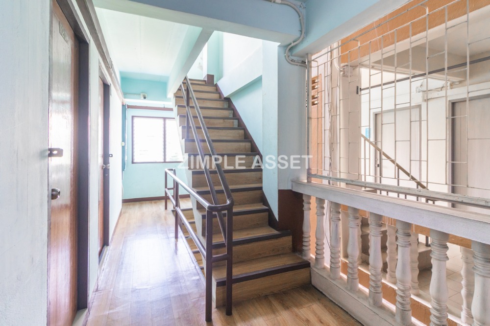 ให้เช่านวมินทร์ รามอินทรา : Line: @zimple_asset อพาร์ทเมนท์ย่านรามอินทรา ใกล้แฟชั่นไอส์แลนด์ ห้องตกแต่งพร้อมเฟอร์นิเจอร์ สามารถเข้าอยู่ได้เลย บรรยากาศเงียบสงบ ราคาไม่แพง มีที่จอดรถ ไม่ไกลจากBTSคู้บอน รับทั้งห้องพักรายวันและรายเดือน