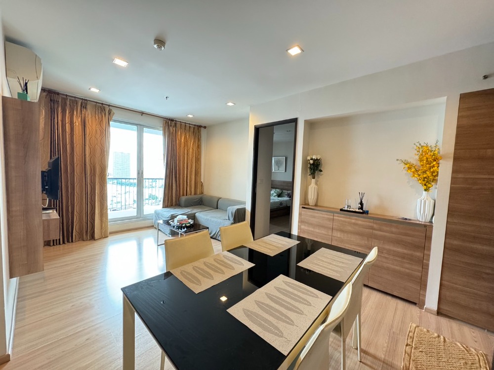 ให้เช่าคอนโดสาทร นราธิวาส : Available For Rent,  Rhythm Sathorn 2 Bedroom Fully Furnished, Ready to move in