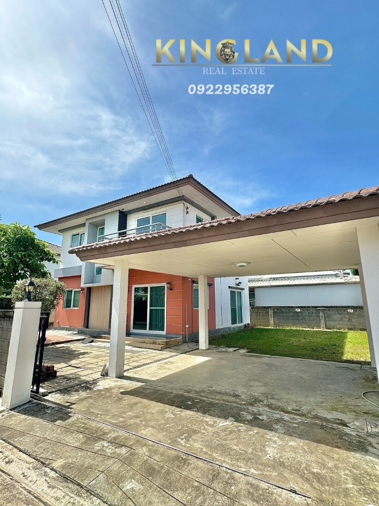 For RentHousePathum Thani,Rangsit, Thammasat : For rent, a very large single house, Casa Ville Ramintra-Hathai Rat (CASA VILLE) from Q HOUSE, a house built with lightweight bricks, Moderno style, 4 bedrooms, 1 hall, 3 bathrooms, special 2-car garage, rent 30,000 baht/month (no furniture), 35,000 baht/