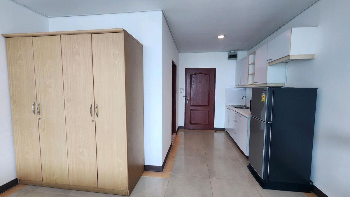 ให้เช่าคอนโดคลองเตย กล้วยน้ำไท : Lumpini Park View | ให้เช่าห้องสตูดิโอ หันทิศใต้ วิวดี เงียบสงบ ใกล้จุฬา ติด MRT ลุมพินี ทางออกที่ 1 ตรงข้าม One Bangkok