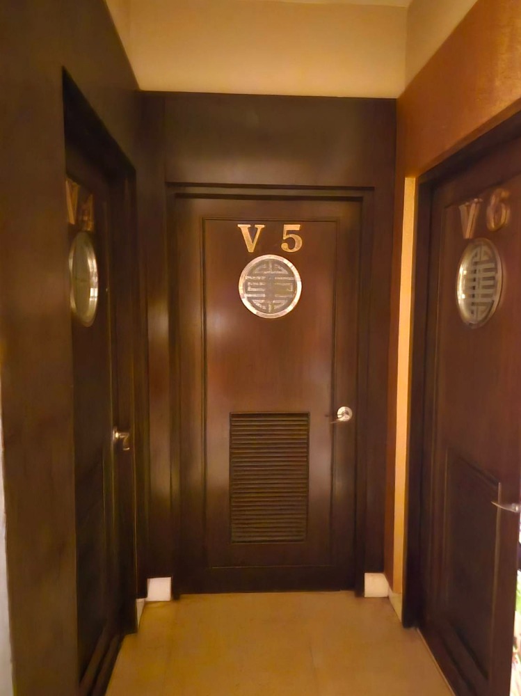 ให้เช่าร้านค้า/ตลาดนัดสีลม ศาลาแดง บางรัก : ร้านอาหารให้เช่า ใจกลางสีลม/สาทร กรุงเทพฯ