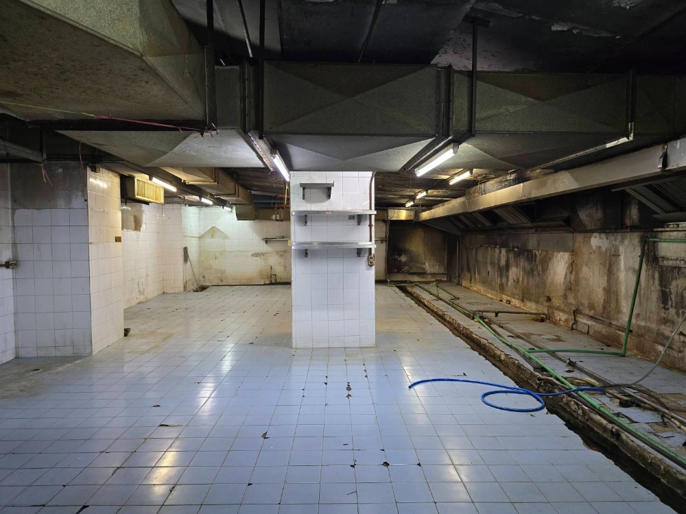 ให้เช่าร้านค้า/ตลาดนัดสีลม ศาลาแดง บางรัก : ร้านอาหารให้เช่า ใจกลางสีลม/สาทร กรุงเทพฯ