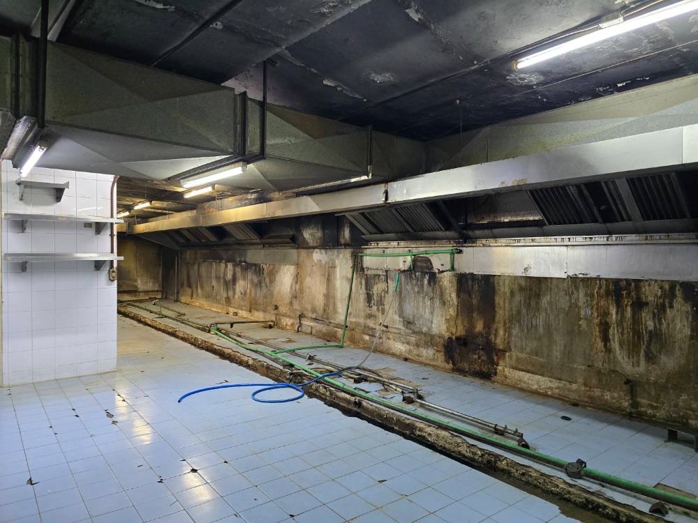 ให้เช่าร้านค้า/ตลาดนัดสีลม ศาลาแดง บางรัก : ร้านอาหารให้เช่า ใจกลางสีลม/สาทร กรุงเทพฯ