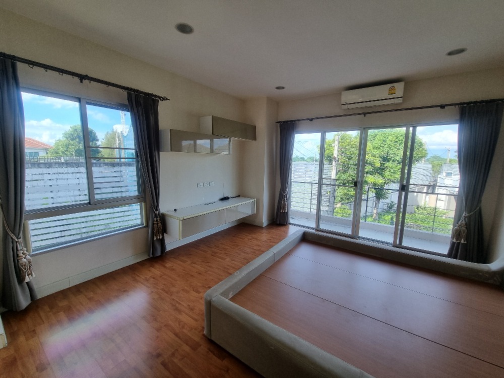 ให้เช่าบ้านพระราม 5 ราชพฤกษ์ บางกรวย : ให้เช่าบ้านเดี่ยว 2 ชั้น 3 ห้องนอน 4 ห้องน้ำ เพียง30,000บาท บ้านหลังมุม เฟอร์นิเจอร์ครบ ทำเลดี พร้อมเข้าอยู่ ใกล้ ร.ร.เด่นหล้า