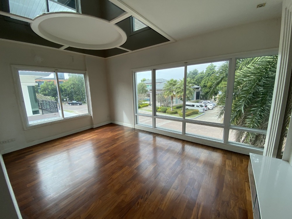 For SaleHousePattanakan, Srinakarin : House for sale: Grand Bangkok Boulevard Rama 9 - Srinakarin