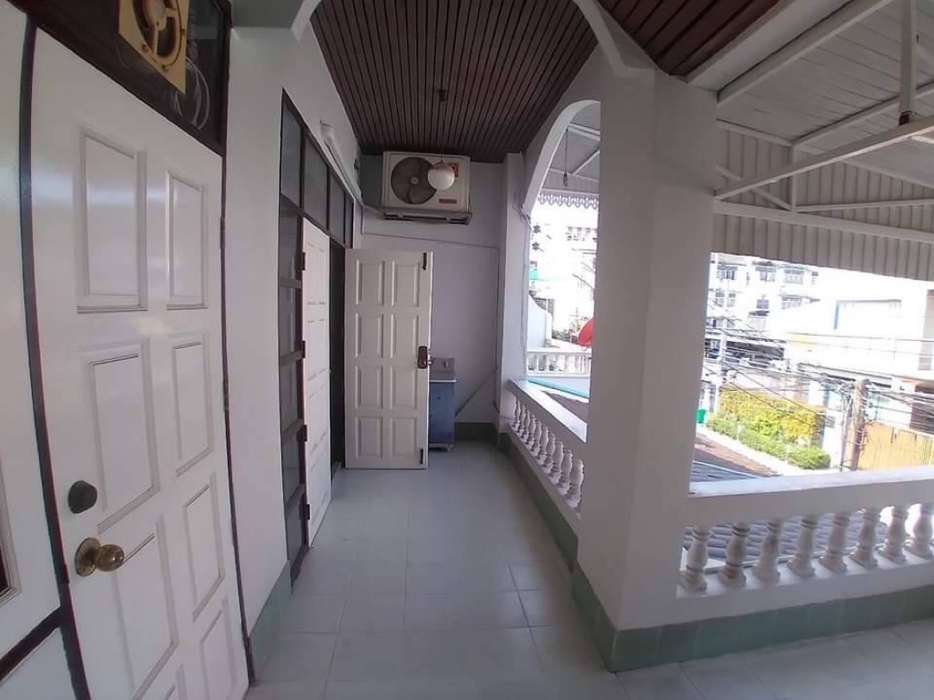For RentTownhomeLadprao101, Happy Land, The Mall Bang Kapi : Baan Kaew Villa Lad Phraw Wang Hin For rent 20,000฿/Month