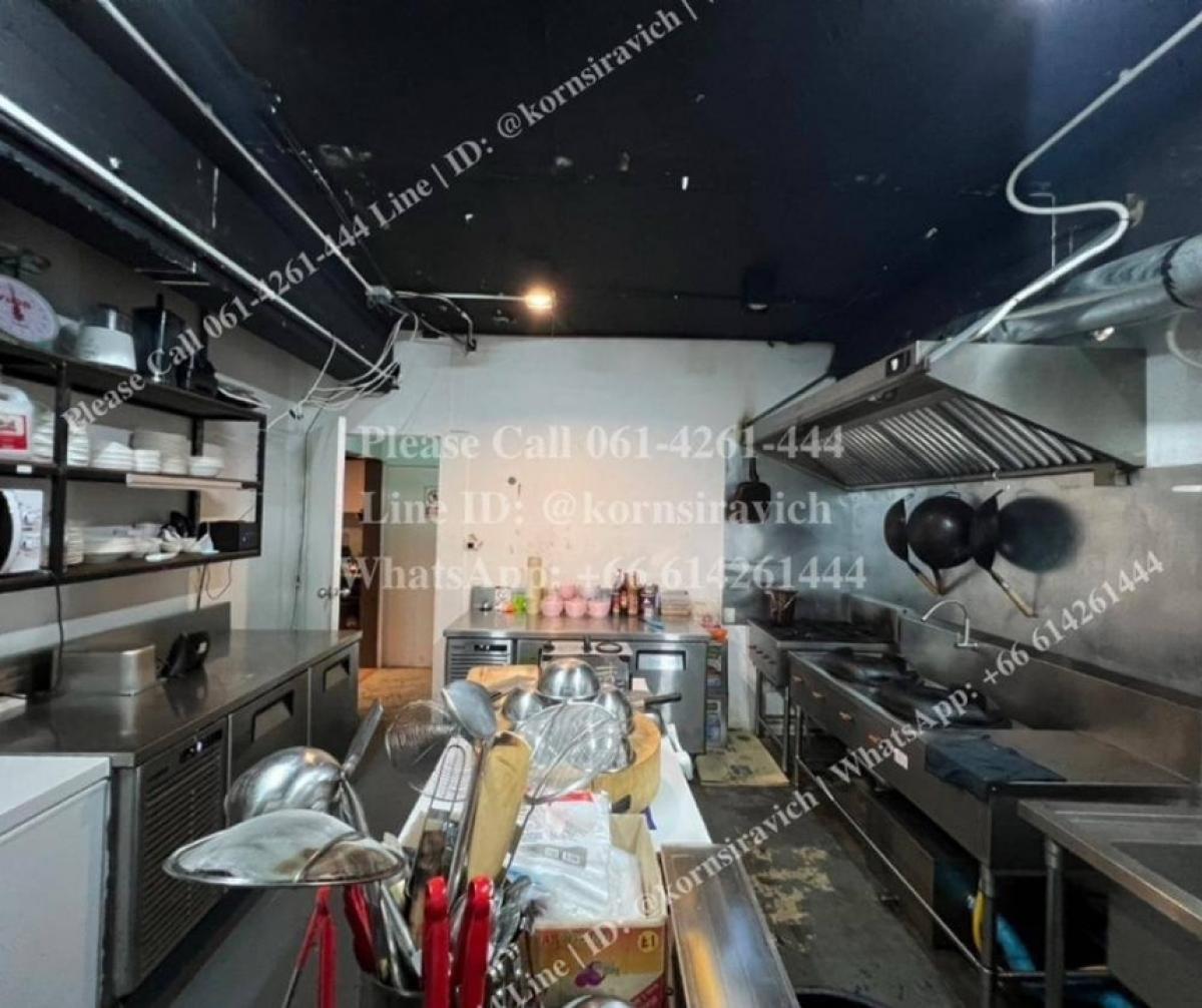 เซ้งร้านค้า/ตลาดนัดสุขุมวิท อโศก ทองหล่อ : Take Over Bar and Restaurant Soi Thonglor, Sukhumvit 55, BKK, Prime Location