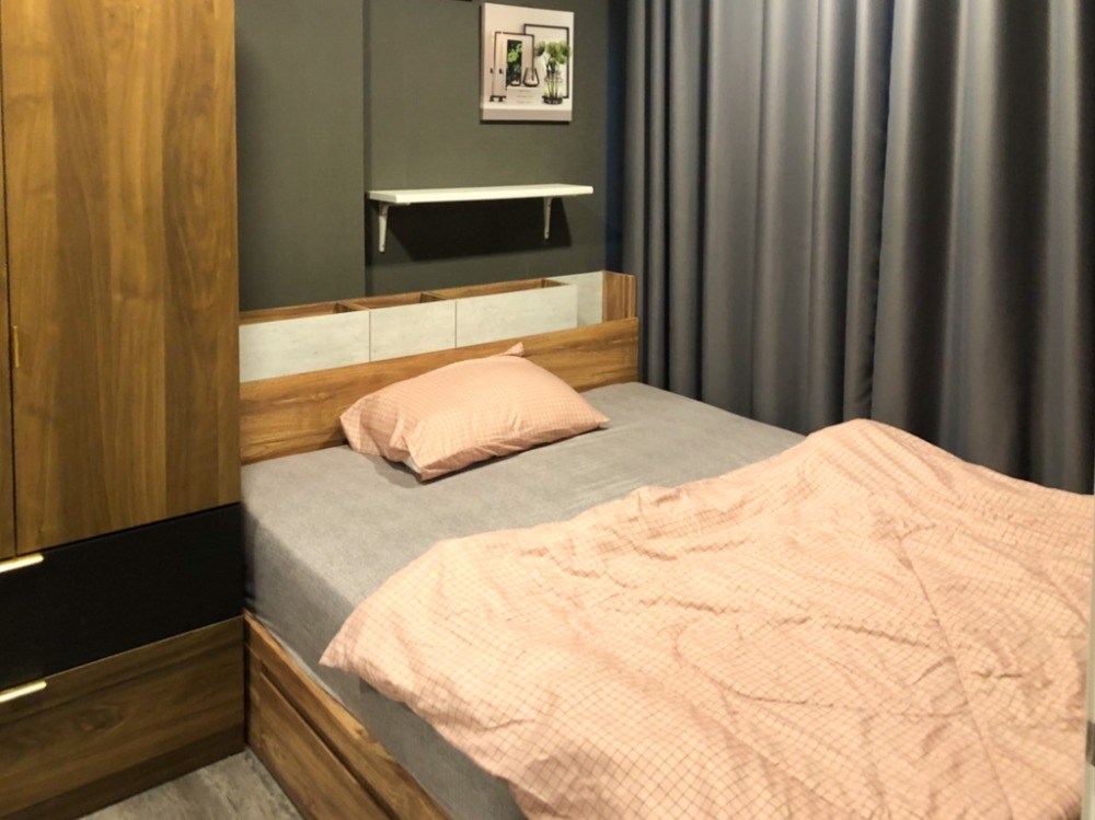For SaleCondoPinklao, Charansanitwong : Selling at a loss: The Nine Condo Pinklao-Charan, beautiful room, ready to move in, selling for only 1.23 million, good location, near MRT Bang O