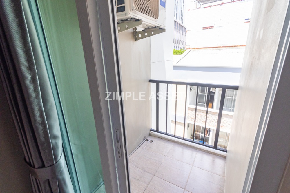 For RentPattanakan, Srinakarin : Line: @zimple_asset Hotel-style daily room rentals on Srinakarin Road with complete amenities. Not far from BTS and ARL.