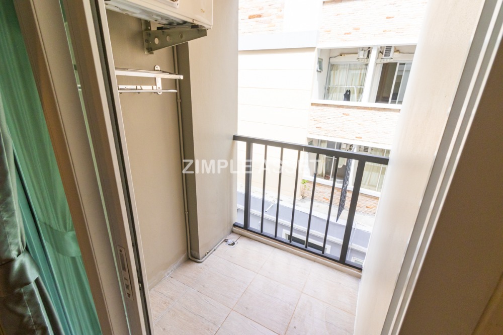 For RentPattanakan, Srinakarin : Line: @zimple_asset Hotel-style daily room rentals on Srinakarin Road with complete amenities. Not far from BTS and ARL.