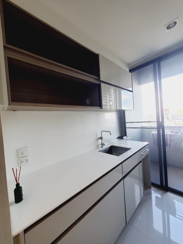 ให้เช่าคอนโดสยาม จุฬา สามย่าน : 📣 The room Rama 4 / 45 ตร.ม . พร้อมอยู่กลางเดือน มิ.ย.   📞Line:@pukkhome (with@)