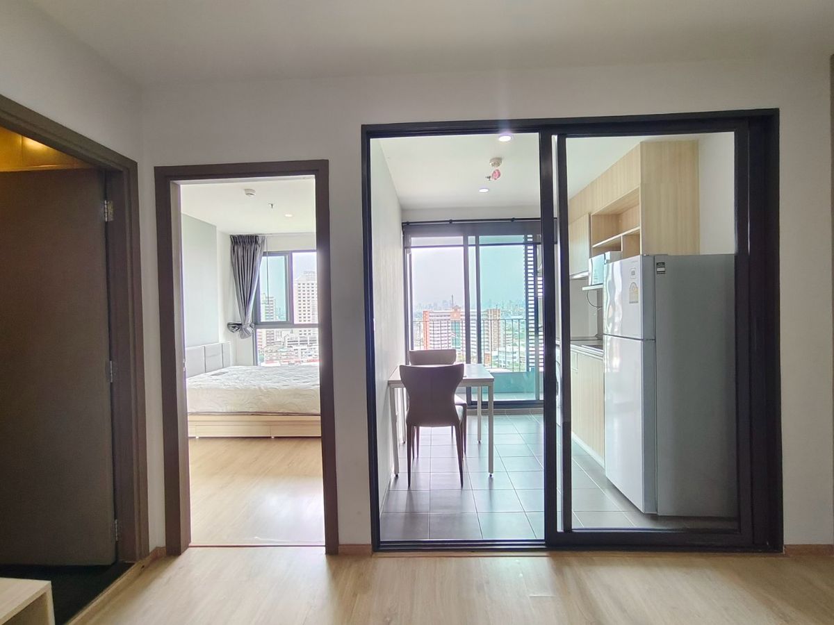 For RentCondoBangna, Bearing, Lasalle : Ideo O2 Bangna, studio room, size 28 sq m., 9th floor, building a, rent 11000/month, contact Tel/Line: 0636262722