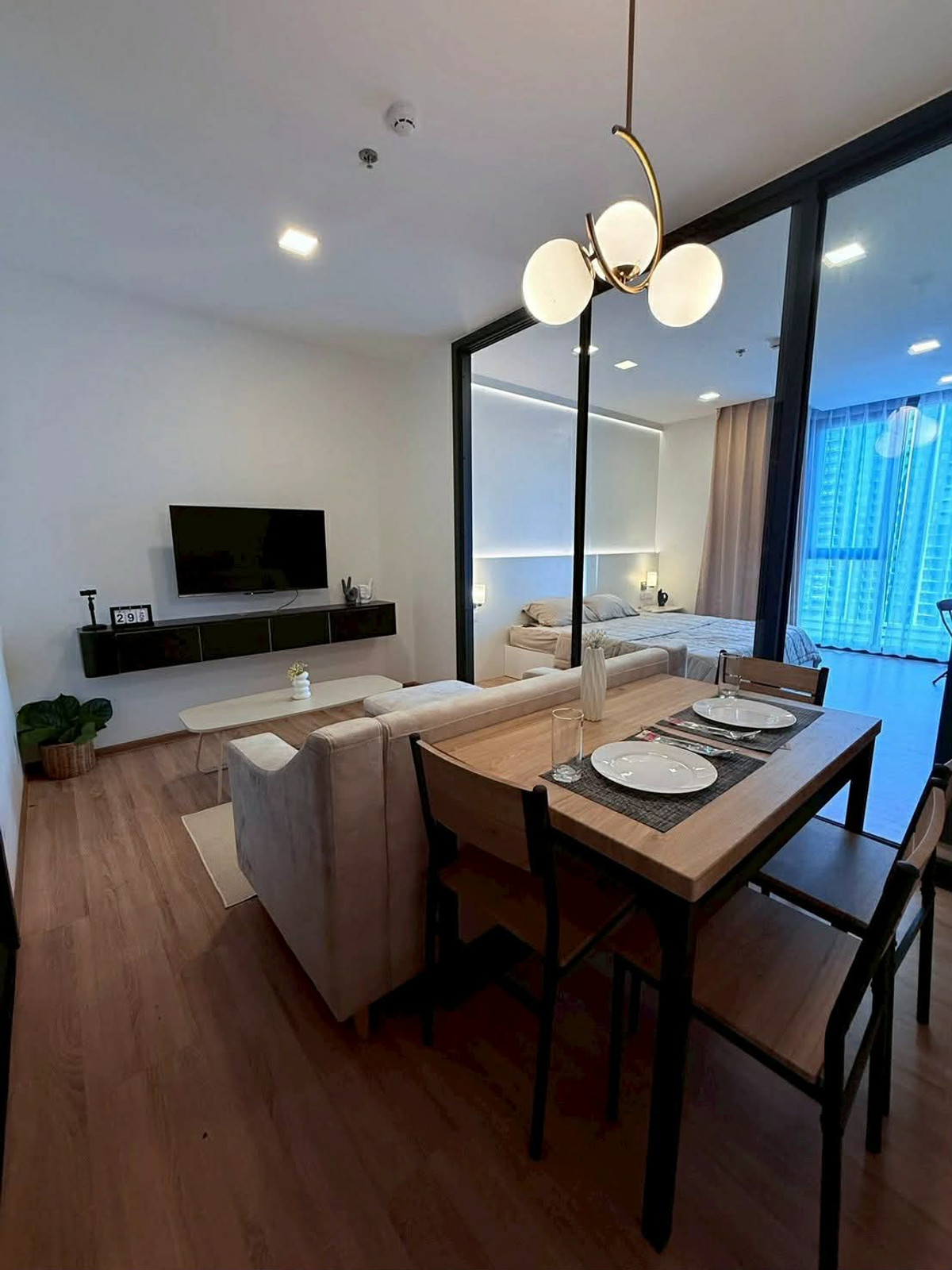 ให้เช่าคอนโดราชเทวี พญาไท : ราคาดีมาก XT Phayathai 24,000 เท่านั้น 42 sqm ห้องใหม่ ขนาดใหญ่ ใกล้ mrt พญาไท 500 ม. สนใจนัดชมได้เลย 064-6696546 มินนี่   เบอร์นี้แอทไลน์ได้เลยค่ะ ห้องไม่สวย ทำเลไม่ดี ราคาไม่จึ้ง ไม่เอามาขายค่ะ ***  #agminnie #ห้องไม่สวยทำเลไม่ดีราคาไม่จึ้งไม่เอามาขายค่