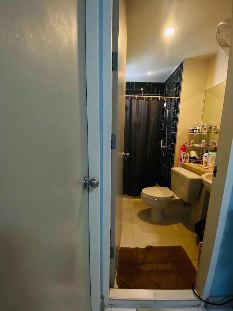 For SaleCondoPattanakan, Srinakarin : 🌱 For sale The Parkland srinakarin (The Parkland Srinakarin) 🛏️ 1 bedroom 🛁 1 bathroom 🛋️ 1 living room, size 40 sq m., Building A, 4th floor ✨ Price 1,750,000 baht ✨