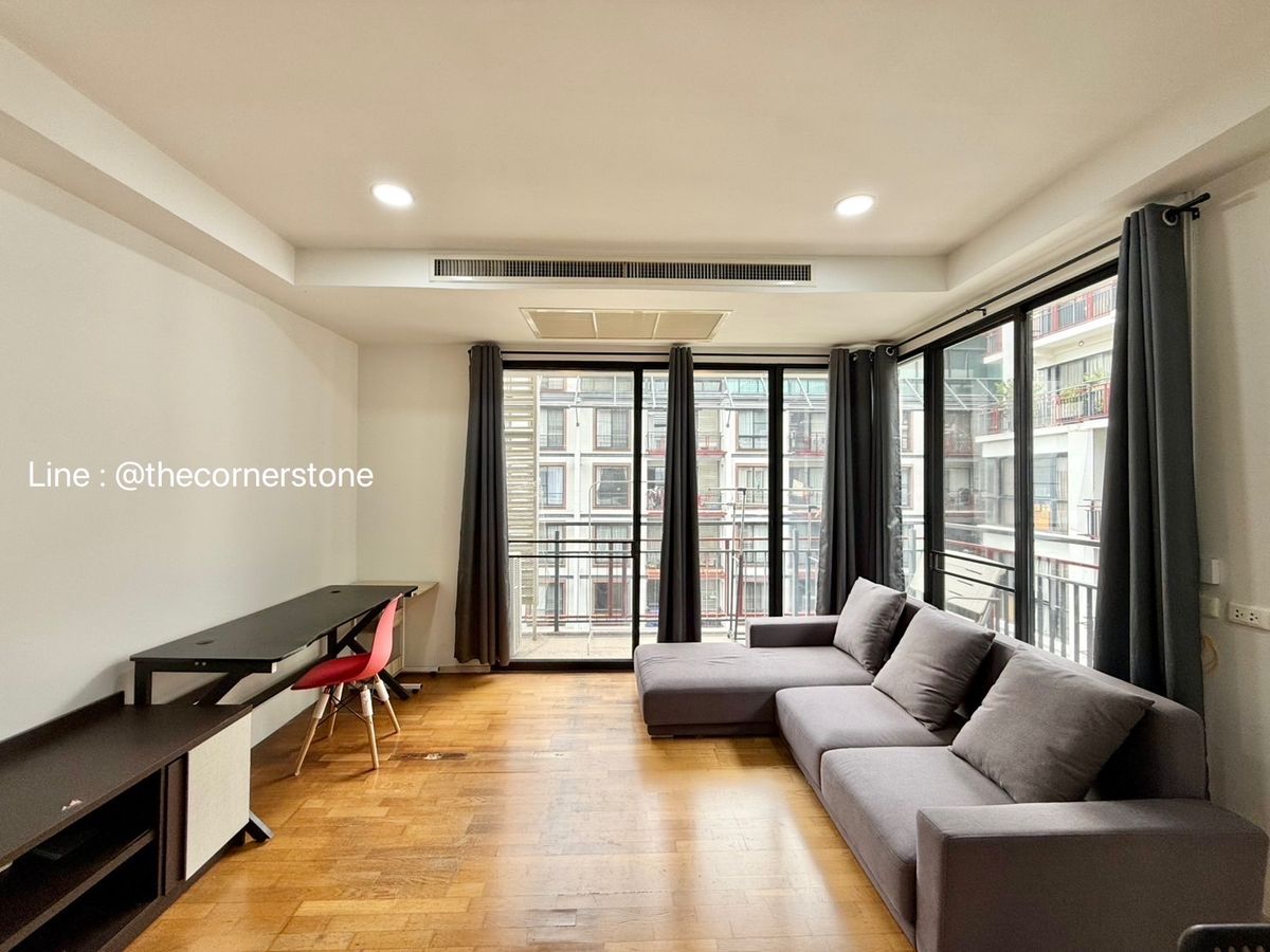 ให้เช่าคอนโดรัชดา ห้วยขวาง : Available For Rent 2 bed - Low rise Near MRT