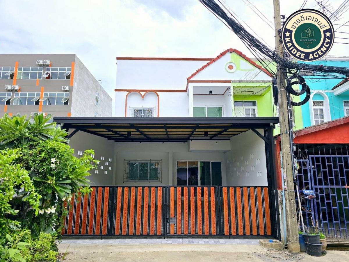 ขายทาวน์โฮมลาดกระบัง สุวรรณภูมิ : ทาวน์เฮ้าส์ 2 ชั้น หมู่บ้านยุคลรัตน์ หลังมุม สนามบินสุวรรณภูมิ สนามกอล์ฟโรยัล ตลาดสุวรรณภูมิ โลตัส บิ๊กซี แม็คโคร ตลาดหัวตะเข้ ทางด่วนบางนา หลวงแพ่ง ลาดกระบัง