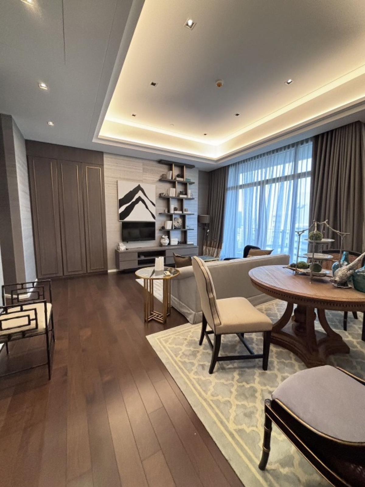 For RentCondoSukhumvit, Asoke, Thonglor : 📢👇Rare item!3 beds at The Diplomat 39, in Em District ( Emporium, EmQuartier, Emsphere) near BTS Phromphong, nice decoration , fully furnished furnish, ready to move in