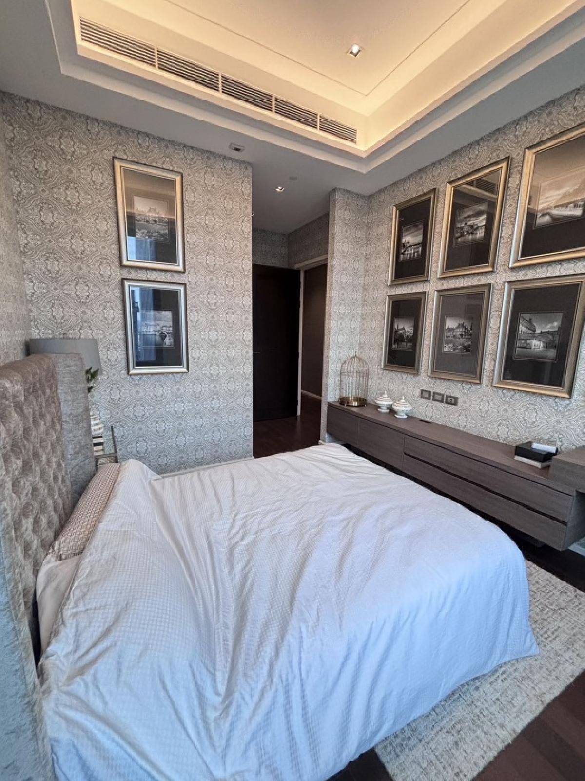 For RentCondoSukhumvit, Asoke, Thonglor : 📢👇Rare item!3 beds at The Diplomat 39, in Em District ( Emporium, EmQuartier, Emsphere) near BTS Phromphong, nice decoration , fully furnished furnish, ready to move in