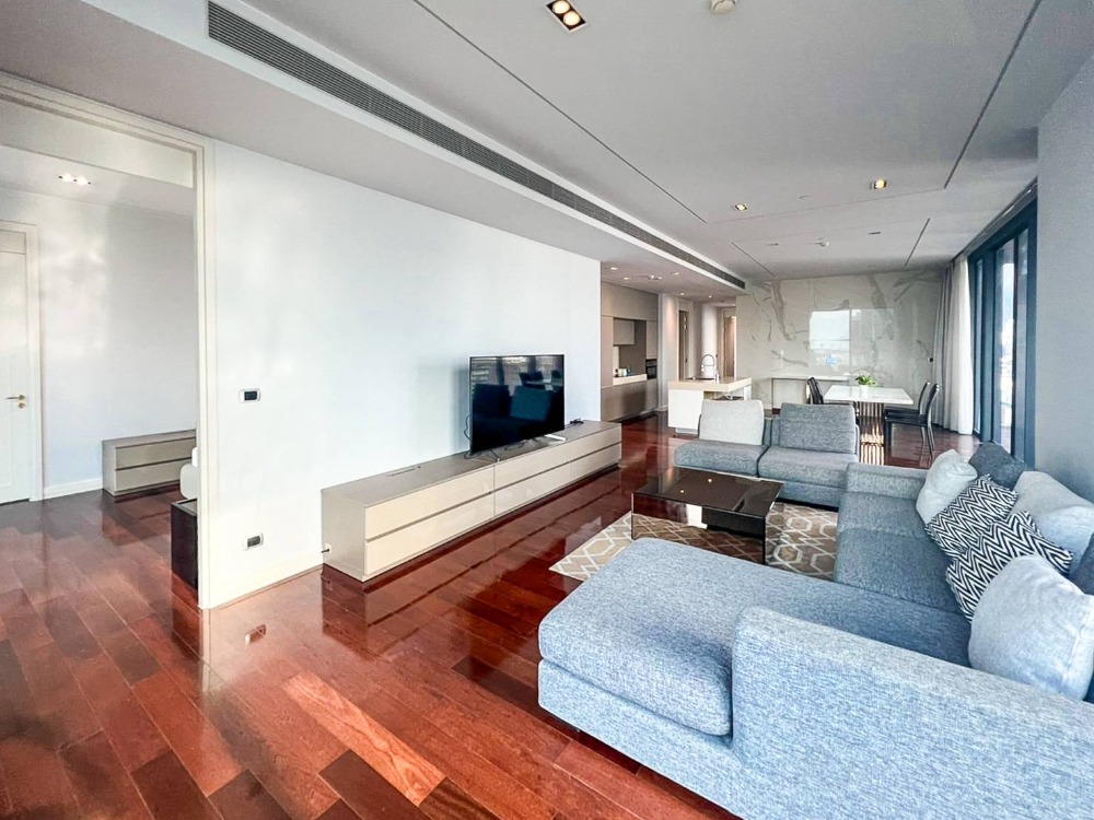 For RentCondoSukhumvit, Asoke, Thonglor : Marque Sukhumvit Luxury 3 Beds 190 sqm 220,000 THB per month