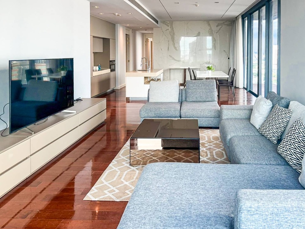 For RentCondoSukhumvit, Asoke, Thonglor : Marque Sukhumvit Luxury 3 Beds 190 sqm 220,000 THB per month