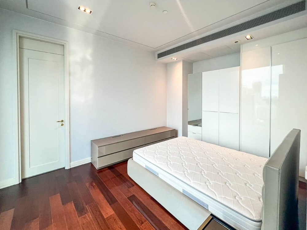 For RentCondoSukhumvit, Asoke, Thonglor : Marque Sukhumvit Luxury 3 Beds 190 sqm 220,000 THB per month