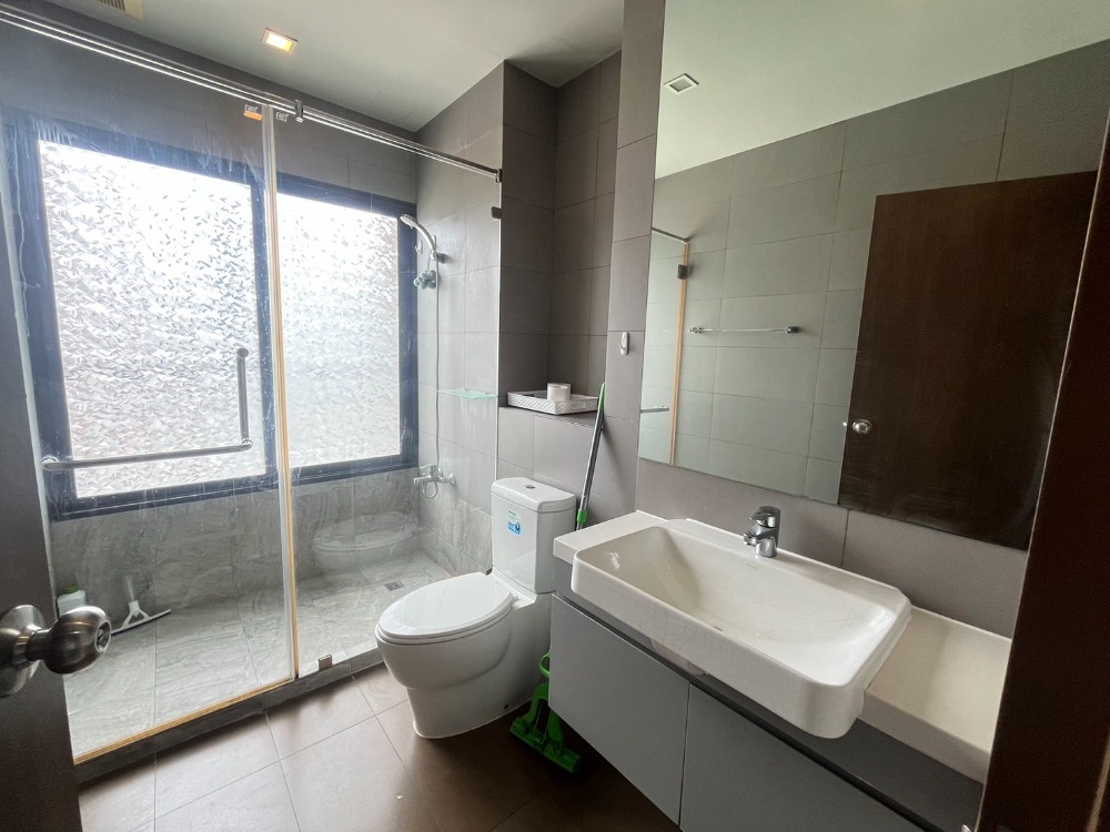 For RentCondoRatchathewi,Phayathai : Noble Revent 1 Bed 51 sqm 23,000