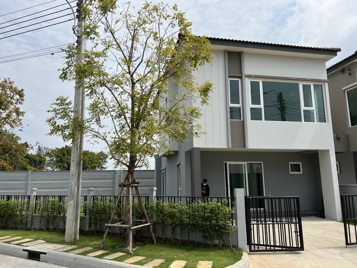 ขายปิ่นเกล้า จรัญสนิทวงศ์ : ด่วน ขายบ้าน The Grand Plano ศาลายา - บรมฯ พื้นที่ 66.6 ตรวา. พื้นทีืใช้สอย 175 ตรม. 3 ห้องนอน 3 ห้องน้ำ