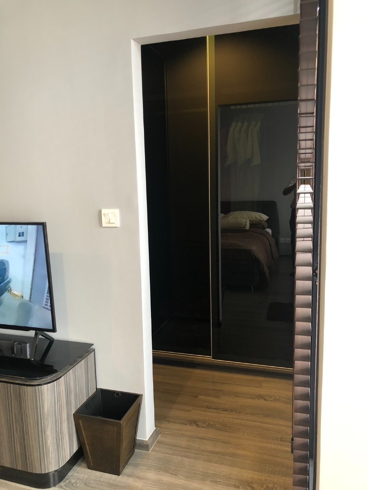 ขายคอนโดราชเทวี พญาไท : ขายถูกกว่าโครงการ! Ideo Mobi Rangnam BTS อนุสาวรีย์ ซอยรางน้ำ ห้องสวย ตกแต่งพร้อมเฟอร์ครบ!