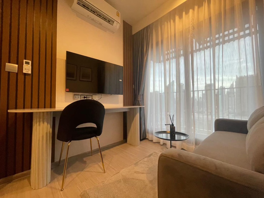 ให้เช่าคอนโดพระราม 9 เพชรบุรีตัดใหม่ RCA : Life Asoke Hype ,1 Bed 1 Bath , Rent Price : 26,000 Baht